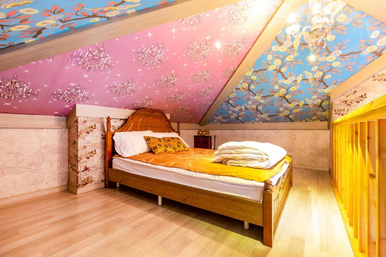 Red Praha Pension Geoje Ngoại thất bức ảnh